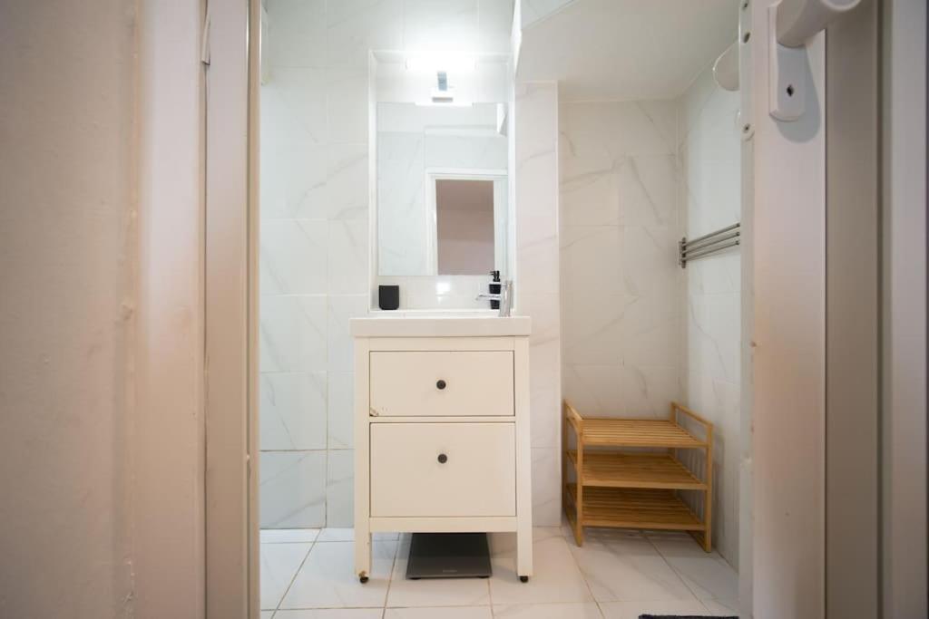 Appartement Tout Equipe Proche De La Plage 2 A 4 Couchages Марсель Екстер'єр фото